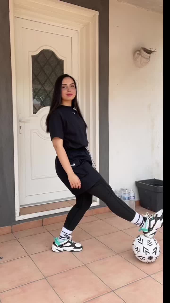 @Yasmina.eleven
