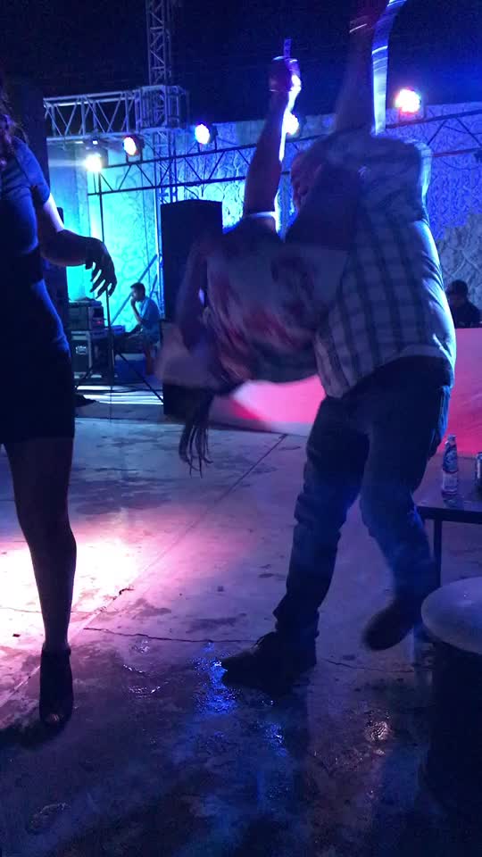 @HeyNaasho