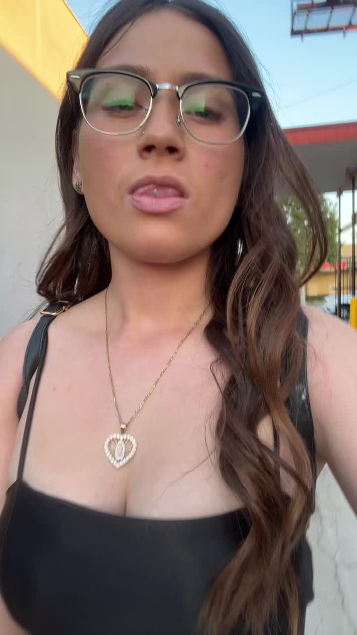 @iheartherboobiiess