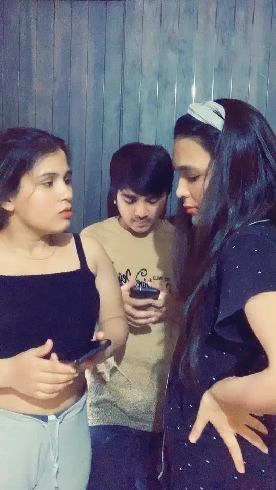 @iampari_jas