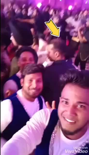 @adithyaammuzz