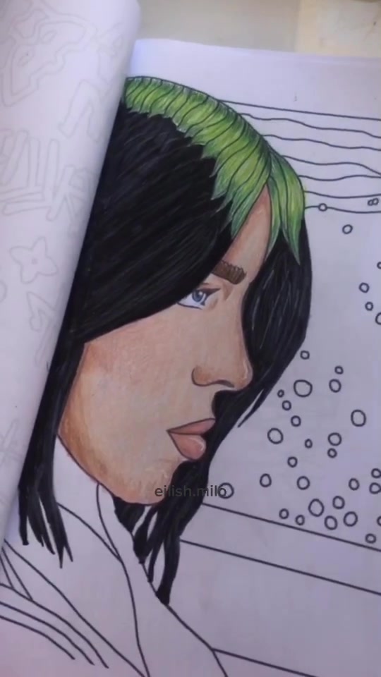 @BILLIE EILISH 💚
