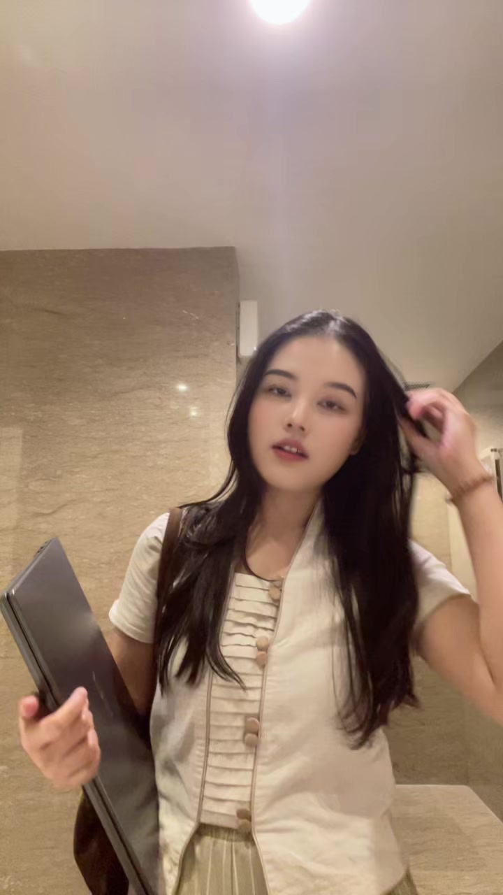 @♈️