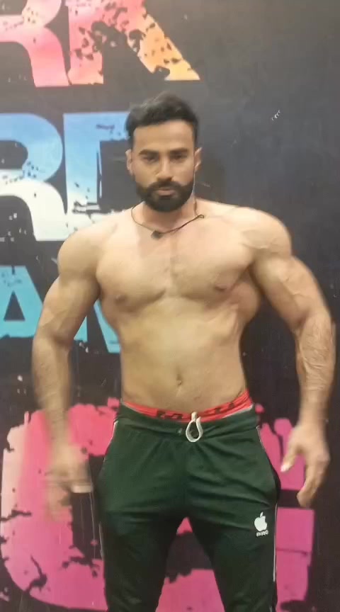 @Broly omii strong body