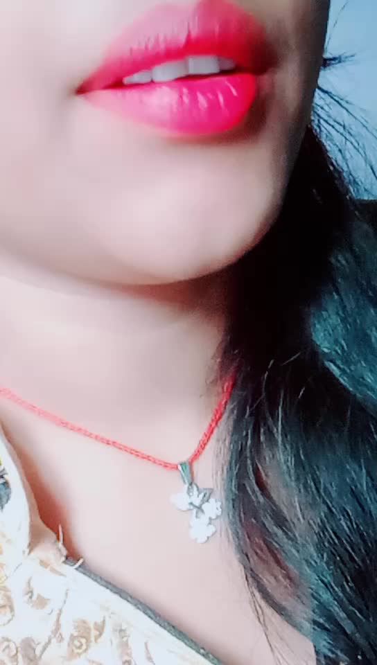 @smiling girl soni