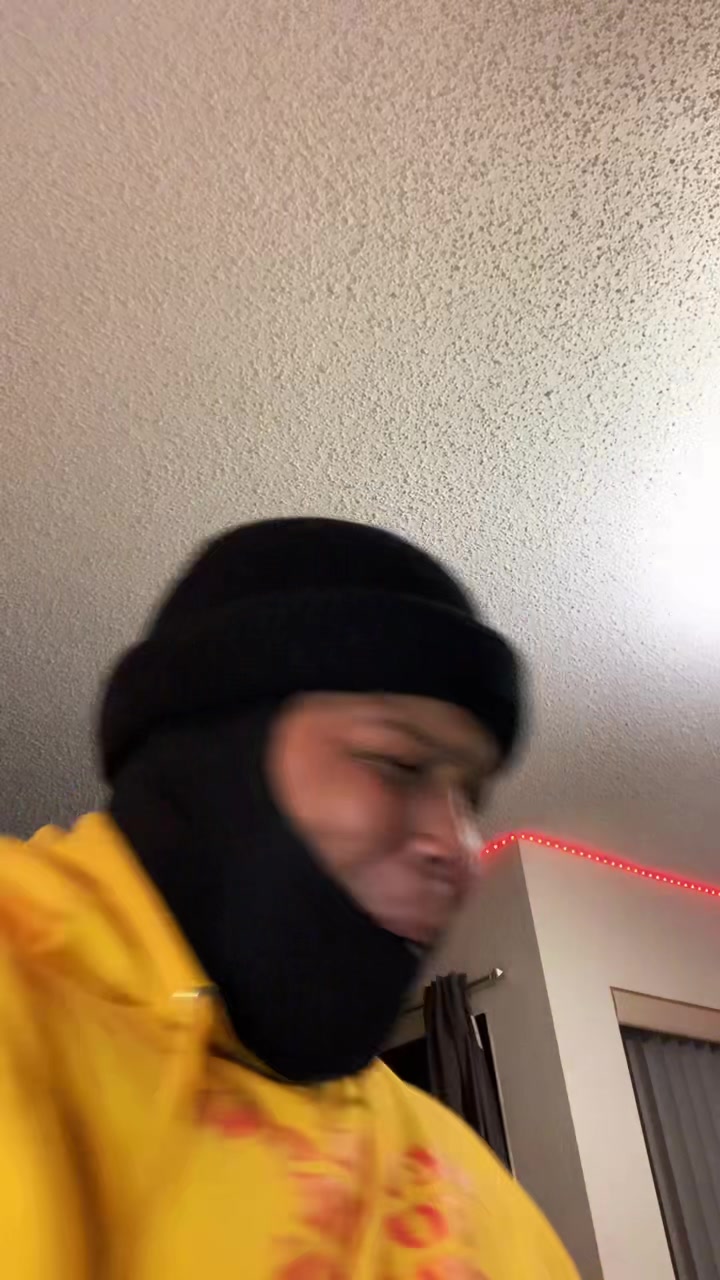 @BennyLeaux