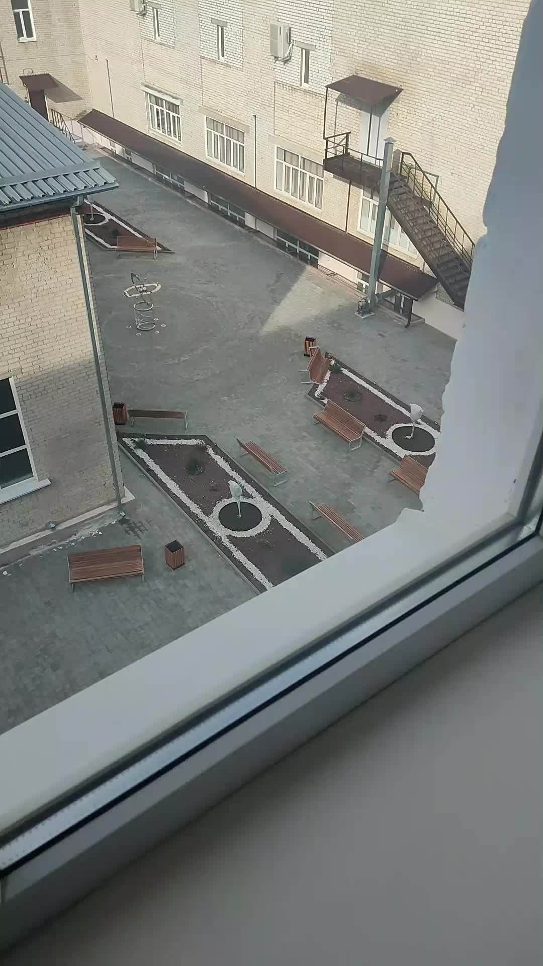 @Spain