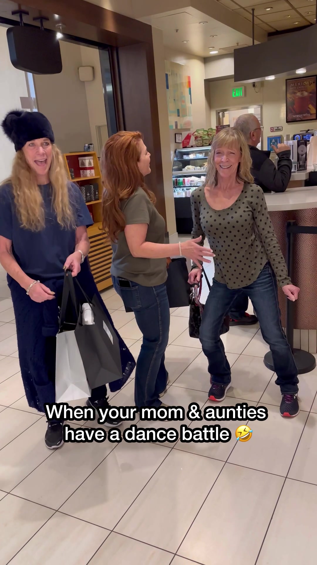 @noellegoins
