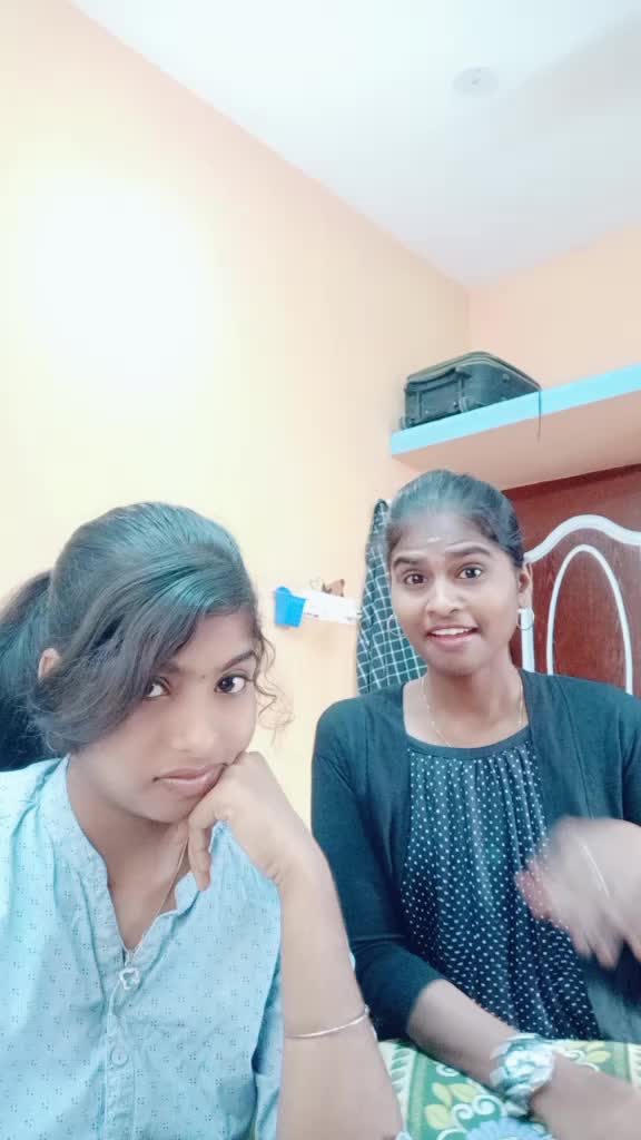 @Keerthana Kumar 😎