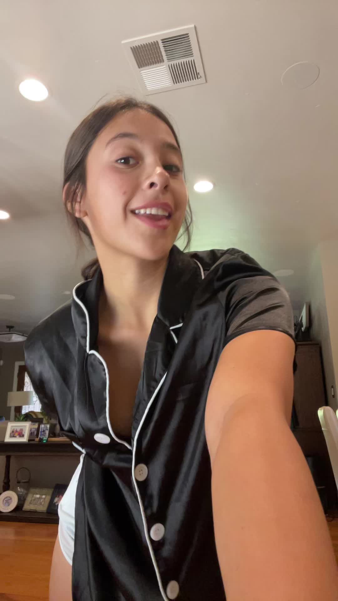 @delrealvianka