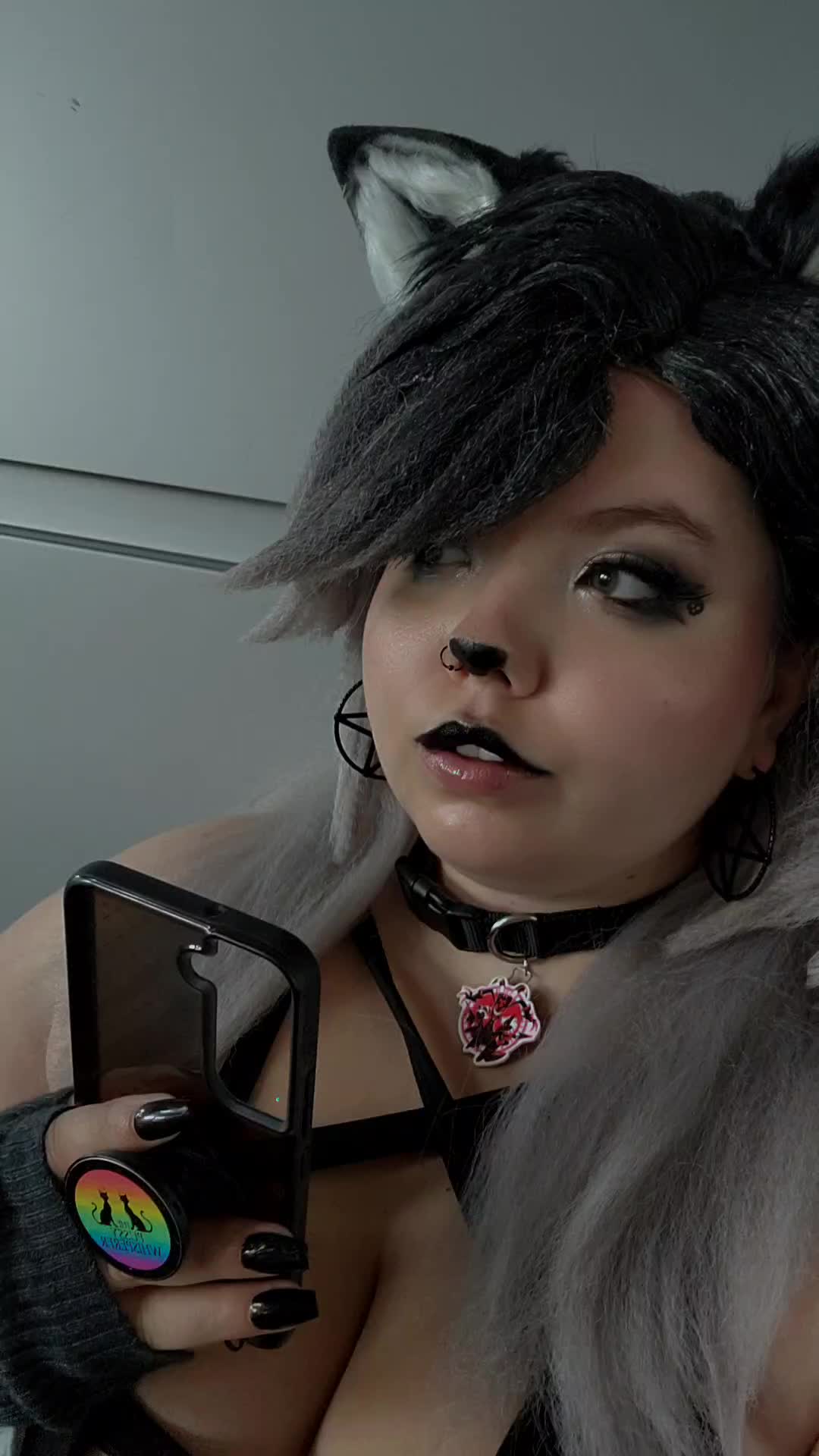 @Lil_Fox_Kit