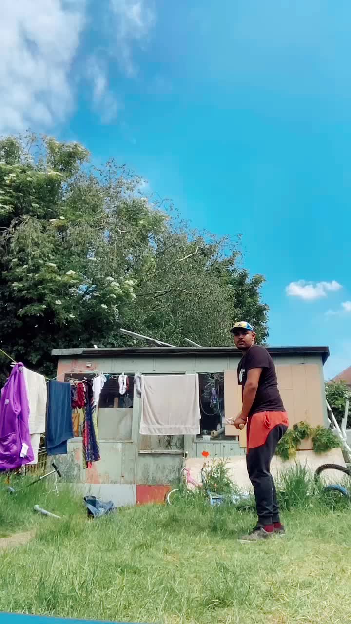 @Vinitxz