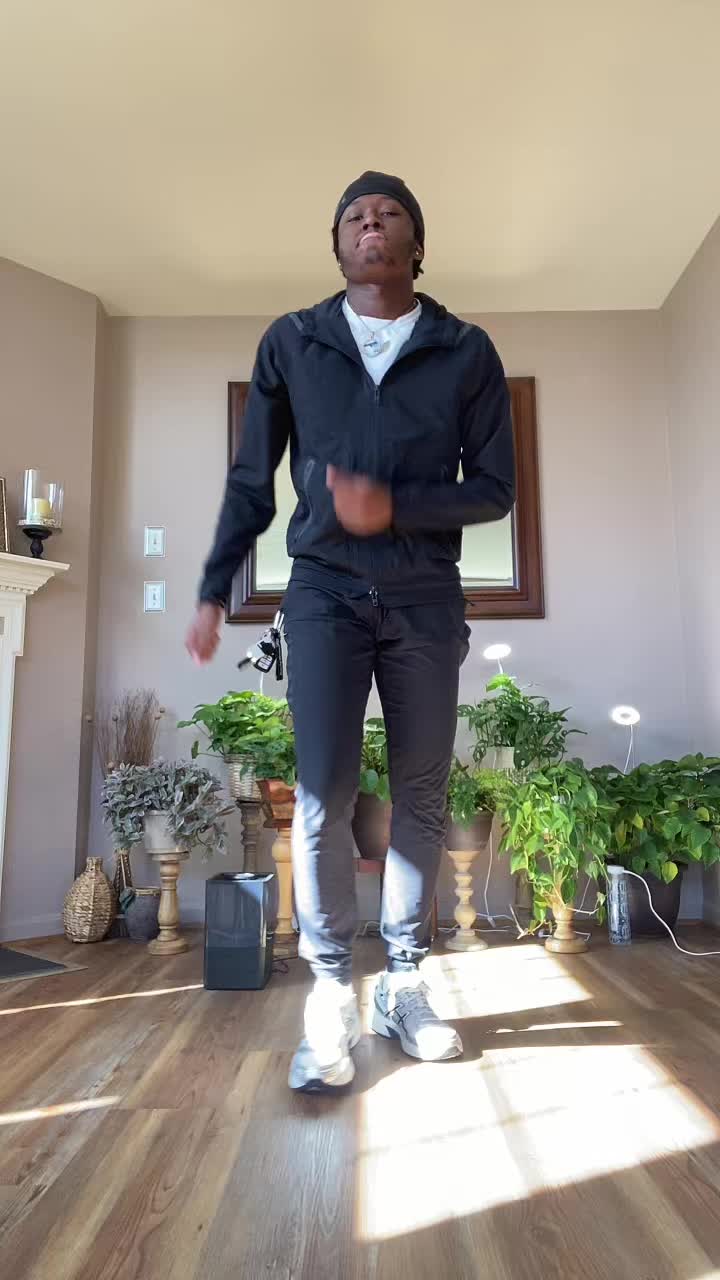 @REESE🥷