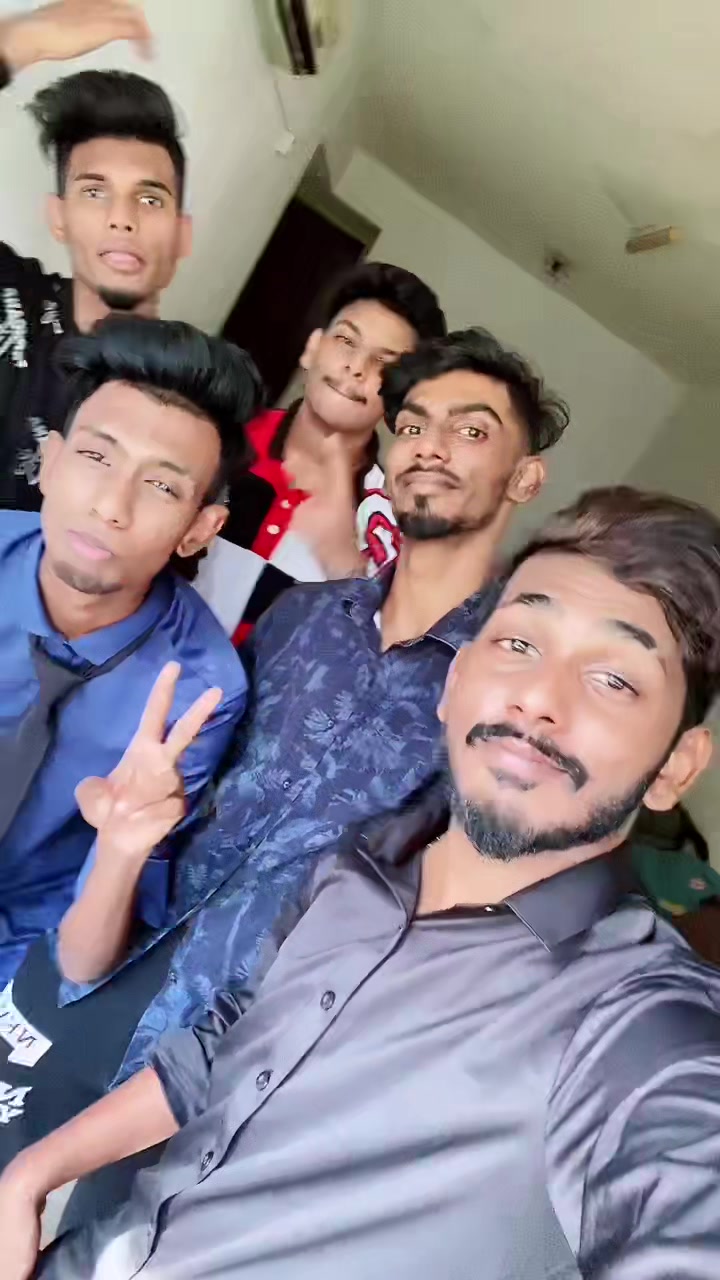 @Praveen Raj 🇲🇾
