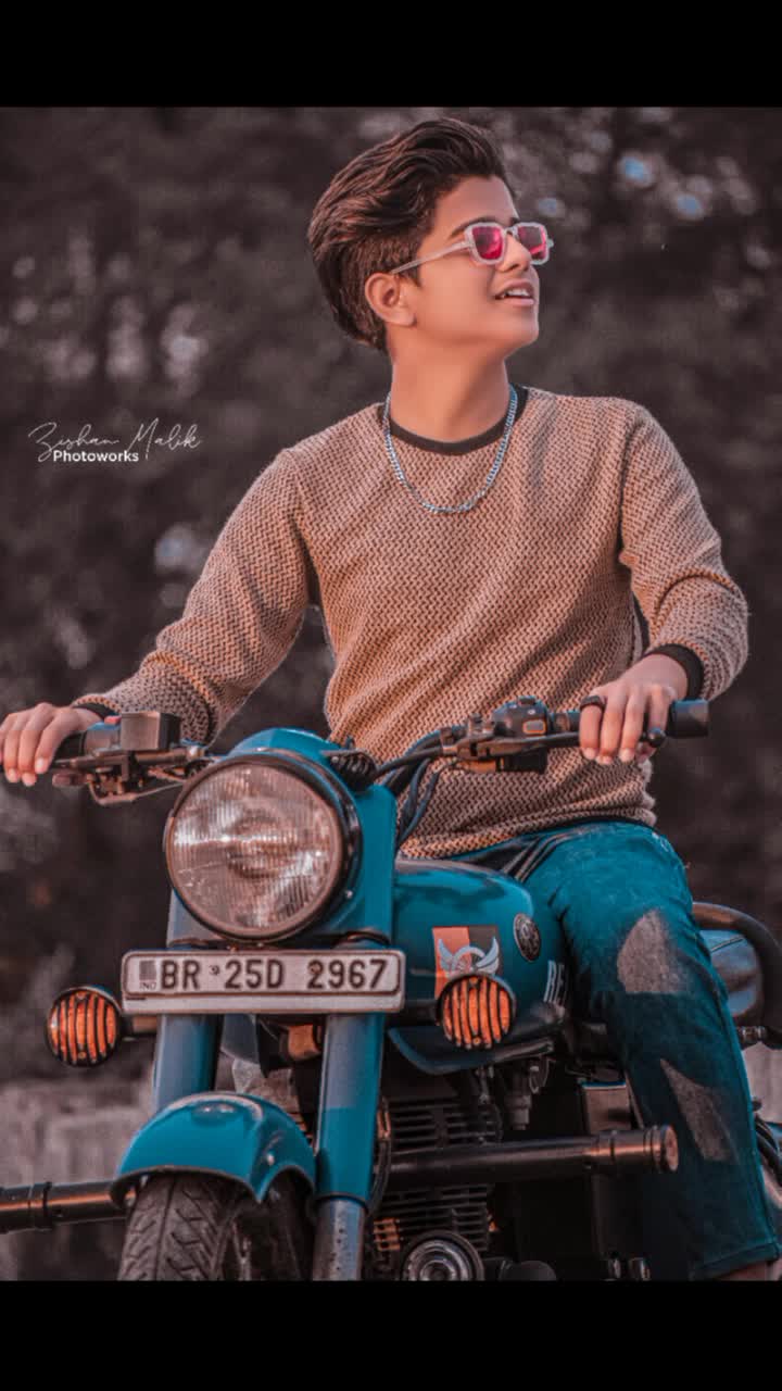 @⚡Zishan Malik⚡