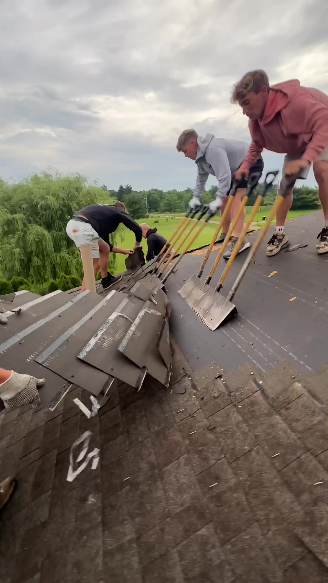 @Pine Ridge Roofing LLC
