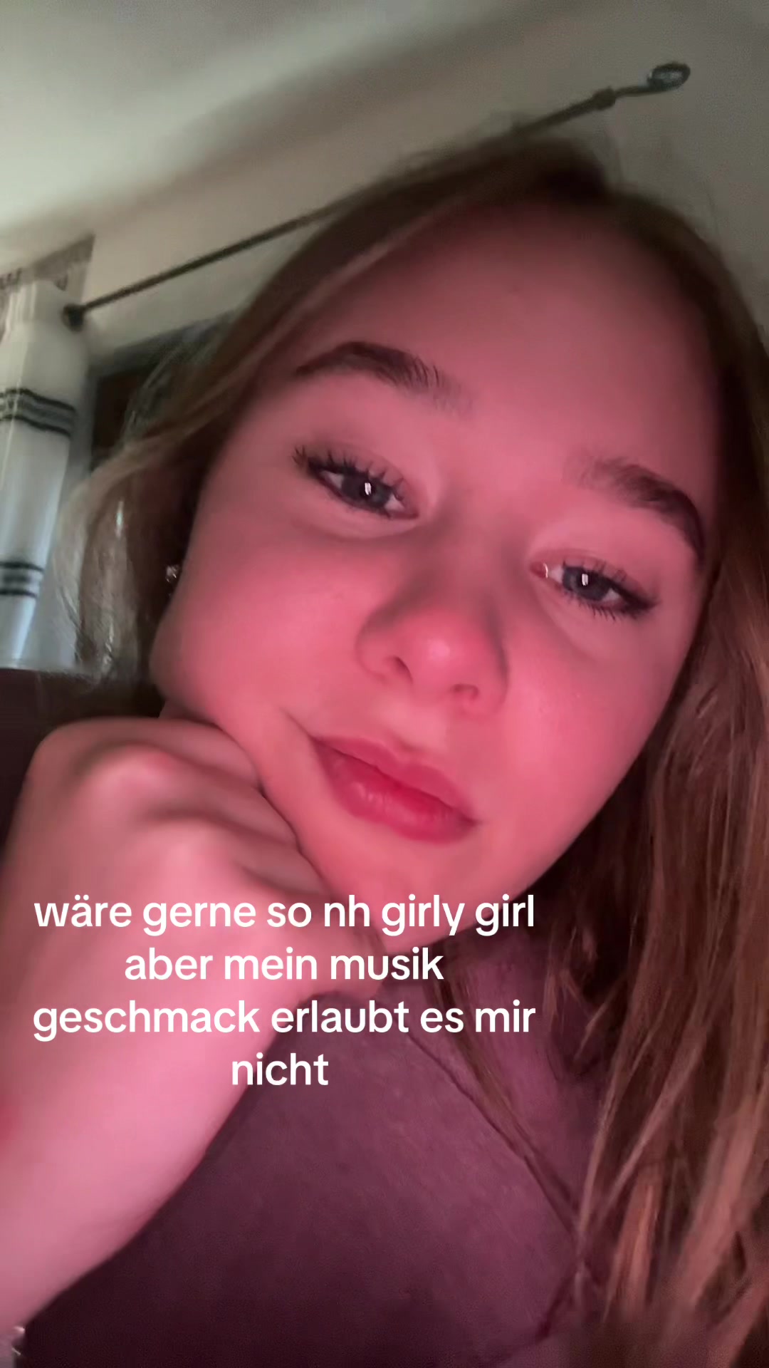 @lara🖤🪩