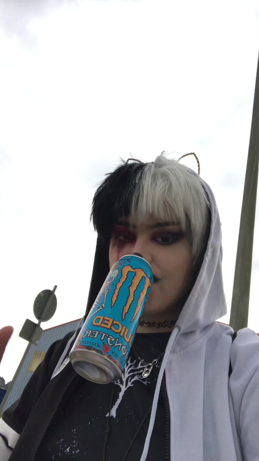 @⁺‧₊˚✮☽ཐི𝐼𝓈𝓈𝒶𝒸𝓀ཋྀ☽✮˚₊‧⁺