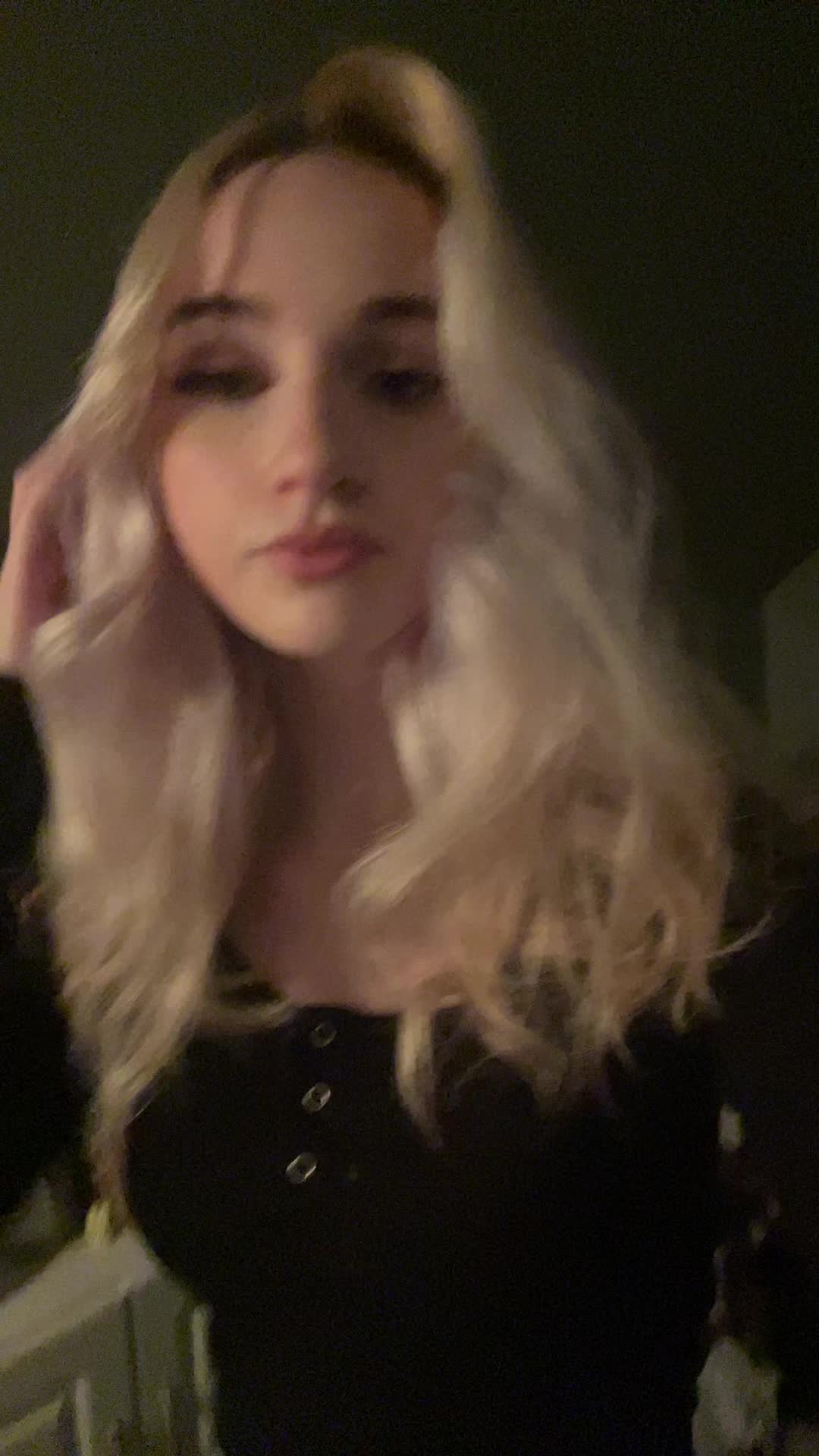 @ammyashl