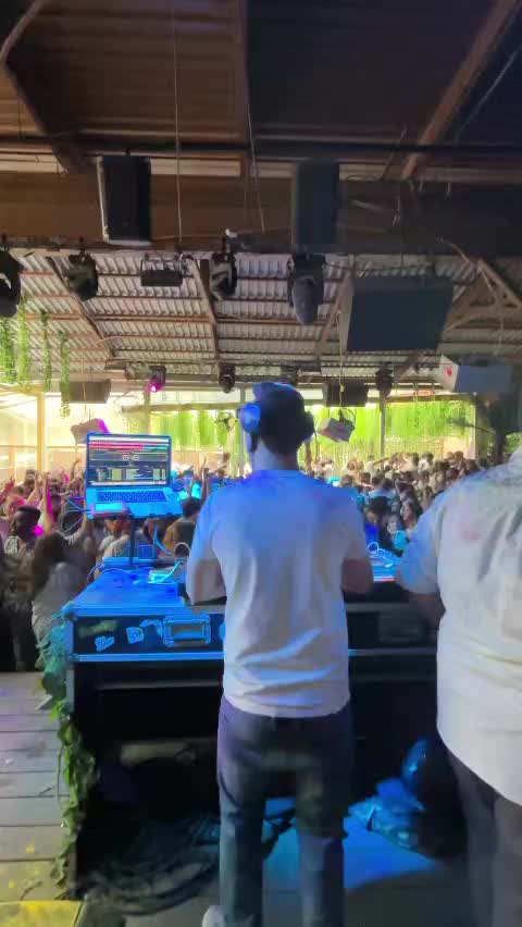 @DJ VICKY NYC