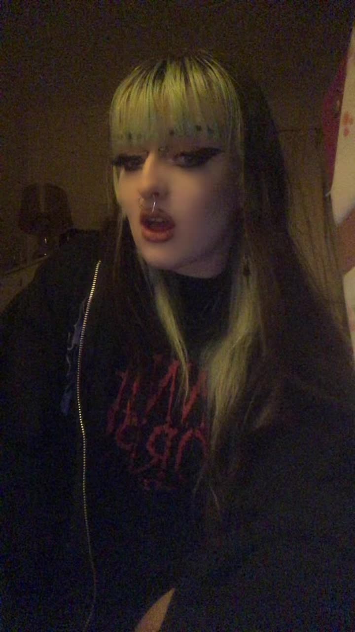@𝔪𝔞𝔡𝔶𝔰𝔬𝔫