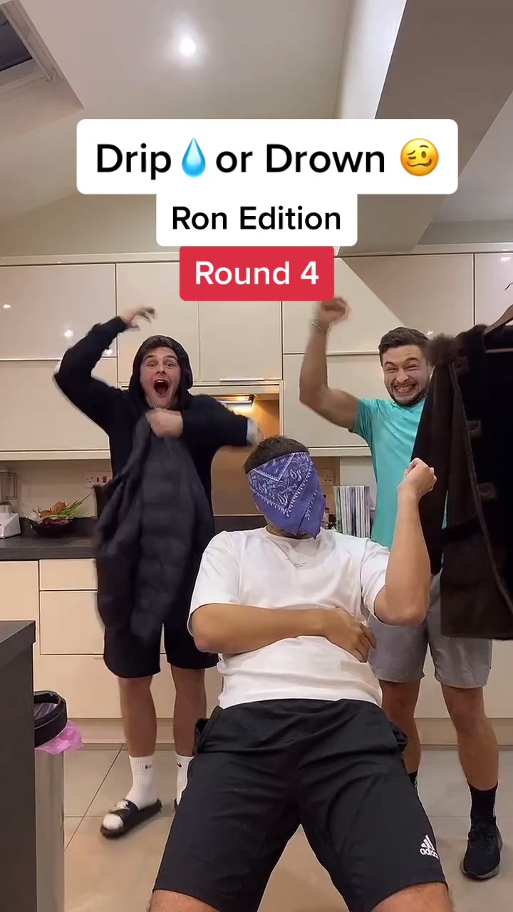 @MollisonBrothers
