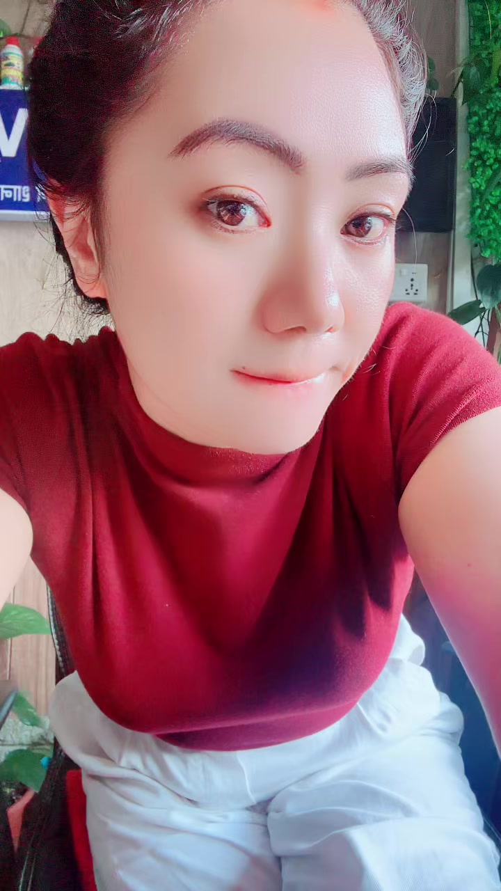 @Hira Maya Waiba