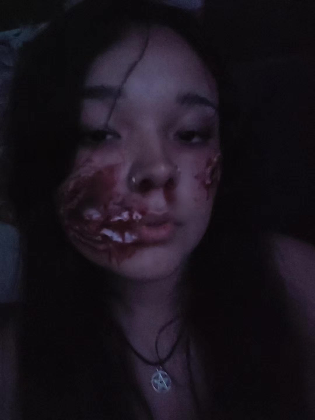 @Chloe 🧟♀️