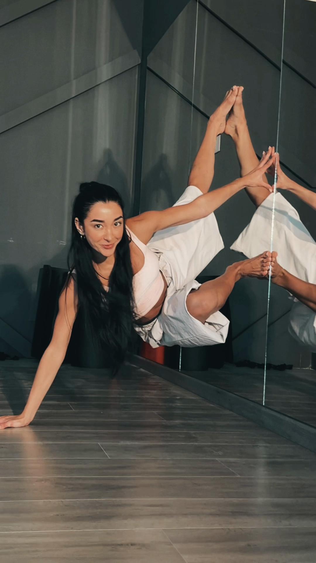 @Violette Mezraany