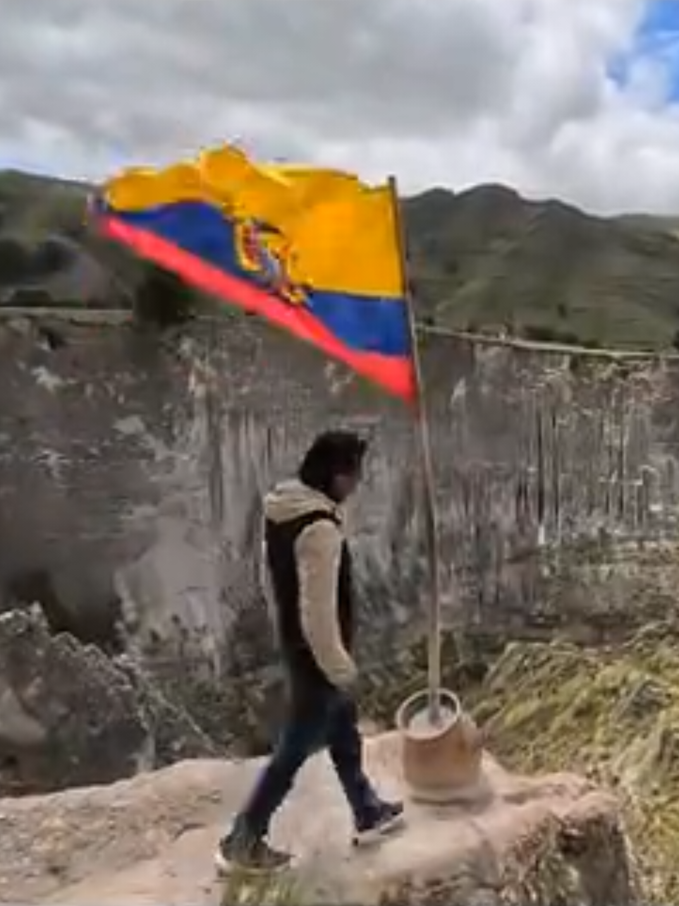 @Luis Caiza (VIDA Y AVENTURA)