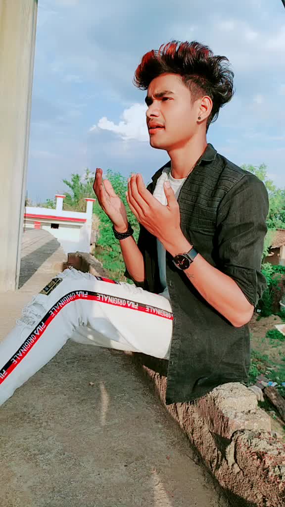 @👑&hearts;️__Raaz__&hearts;️👑