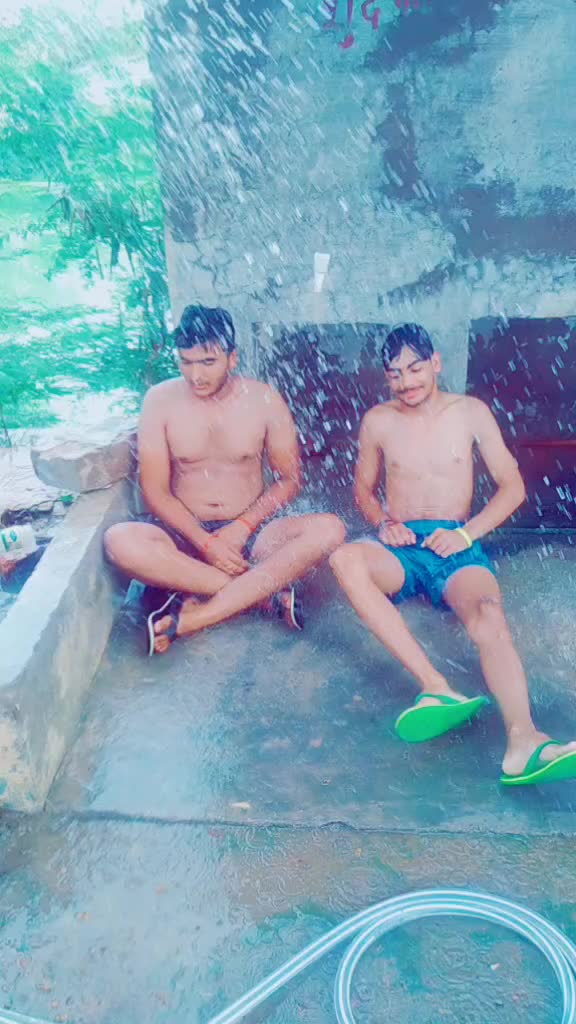 @Parle g 😍😍😍😍