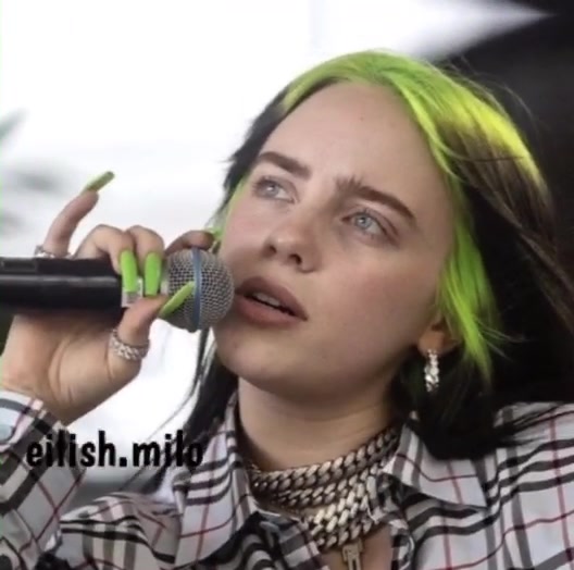 @BILLIE EILISH 💚