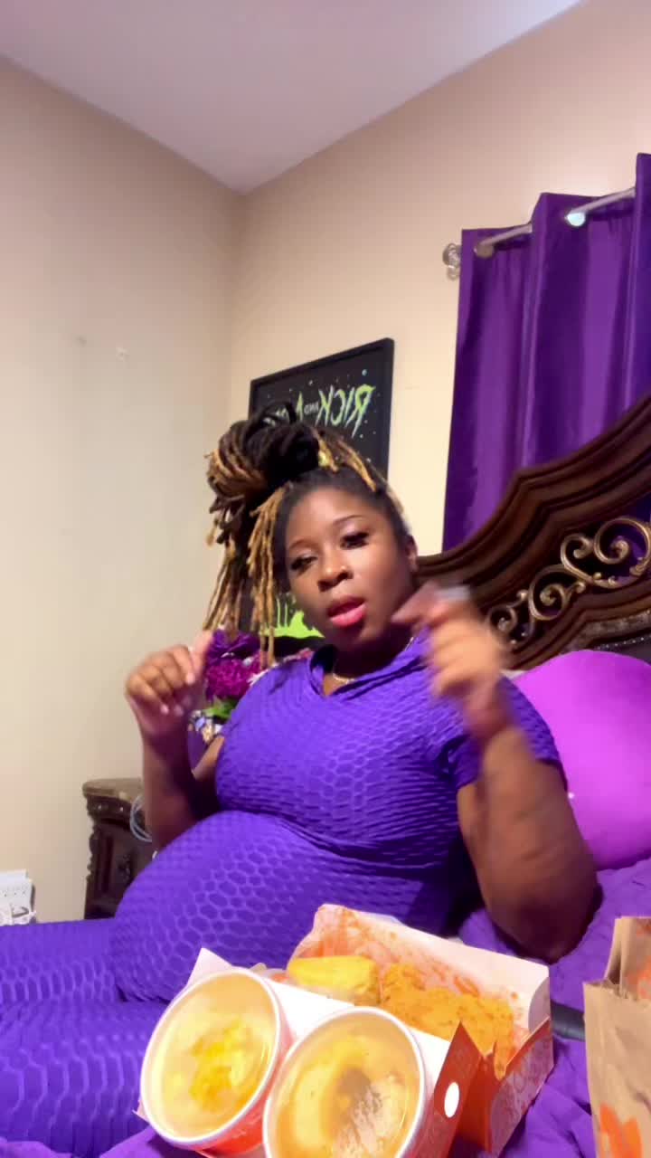 @Caliesha W