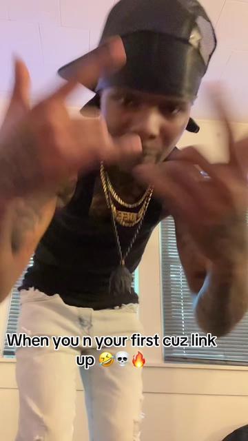 @DEE🖤🐐