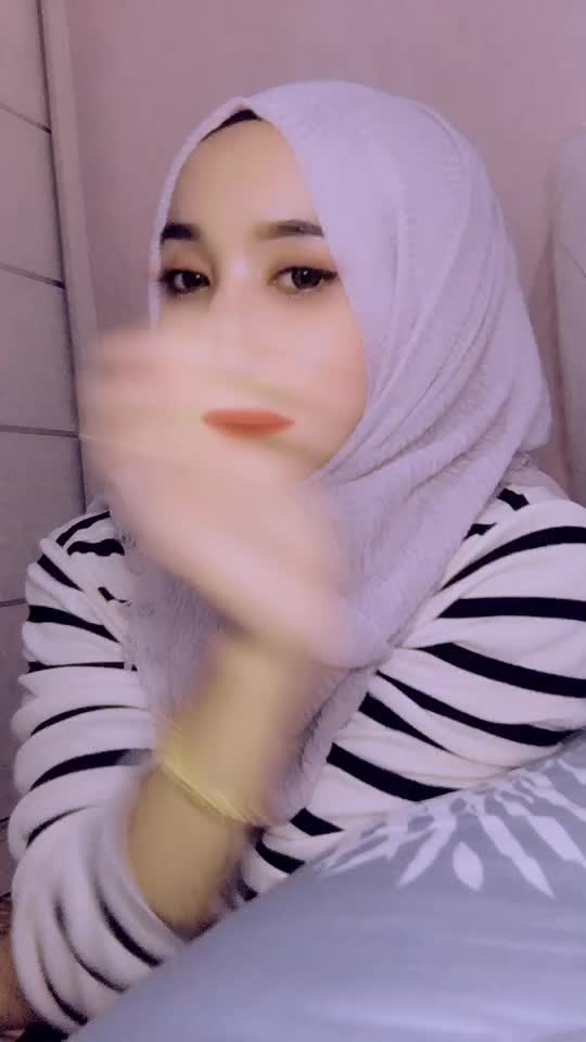 @farah_muhadi