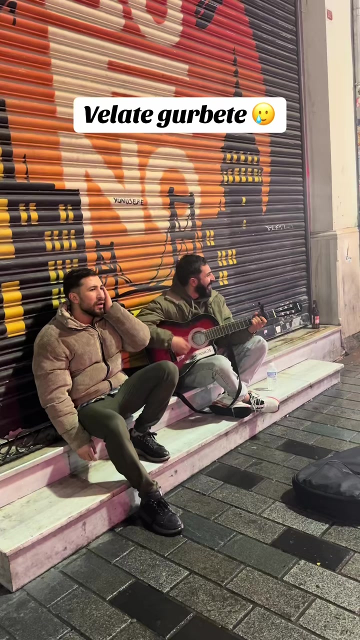 @DEVRİM ARARAT 🎙️ 🎼