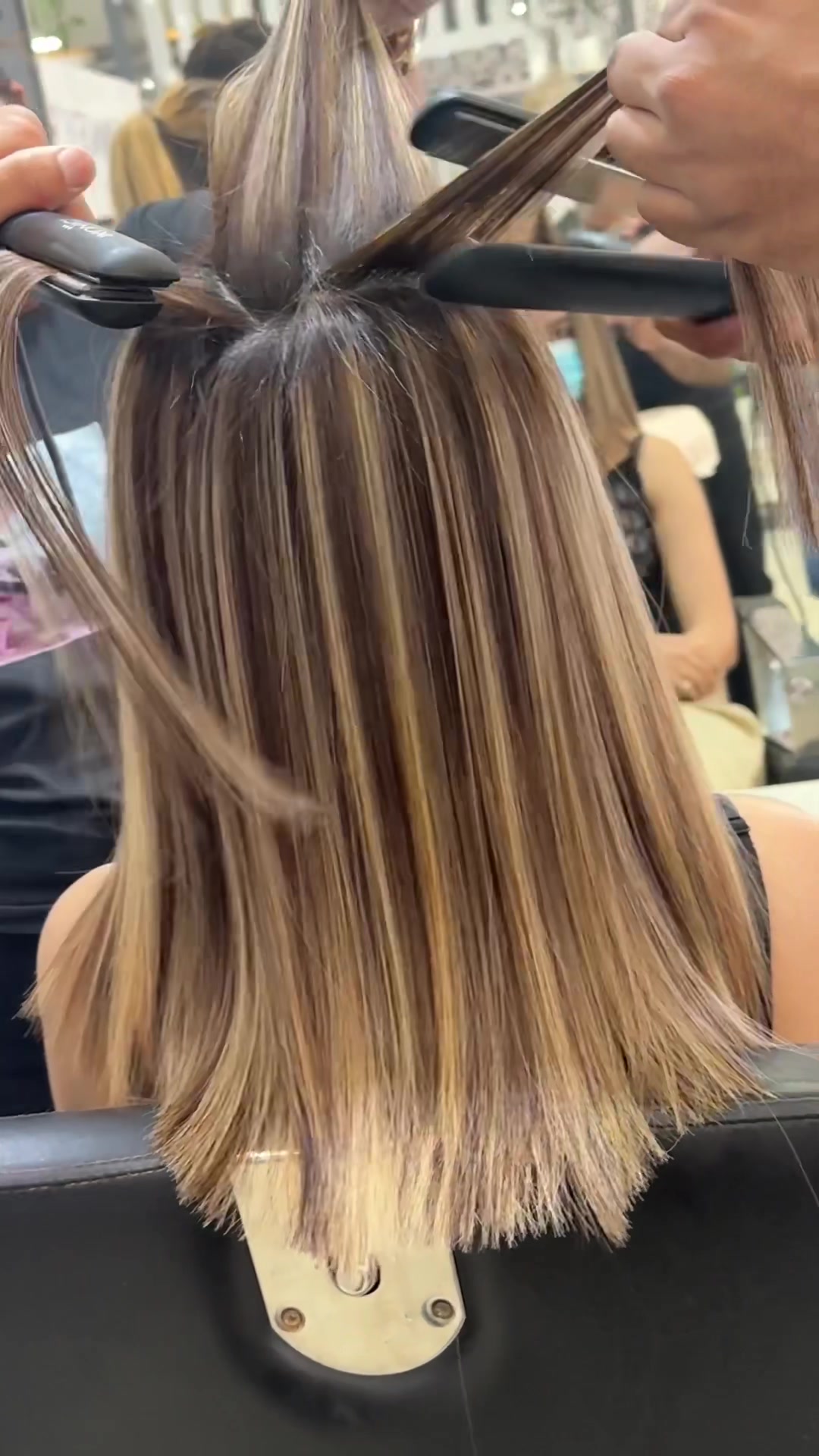 @Munney salon
