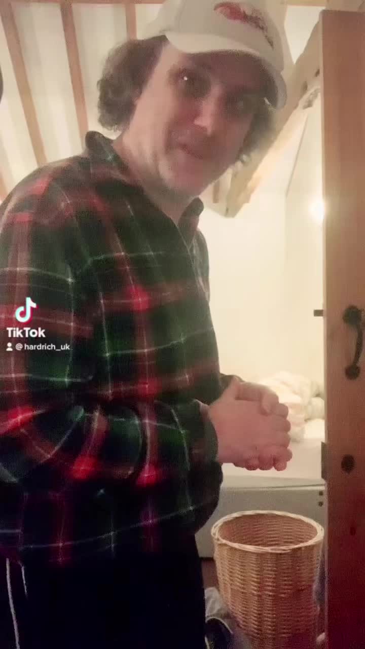 @HardRich_Uk