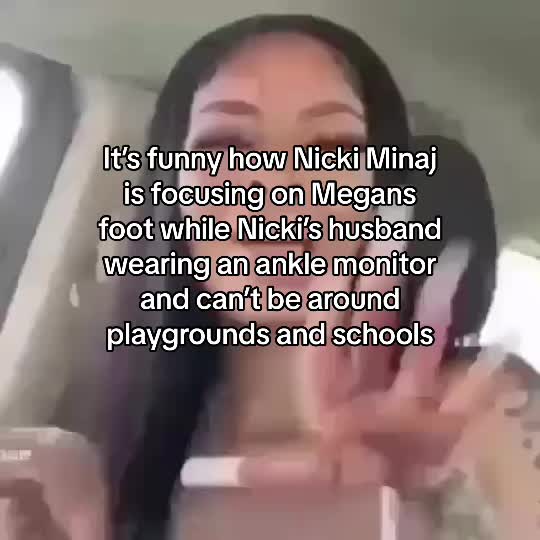 @༯