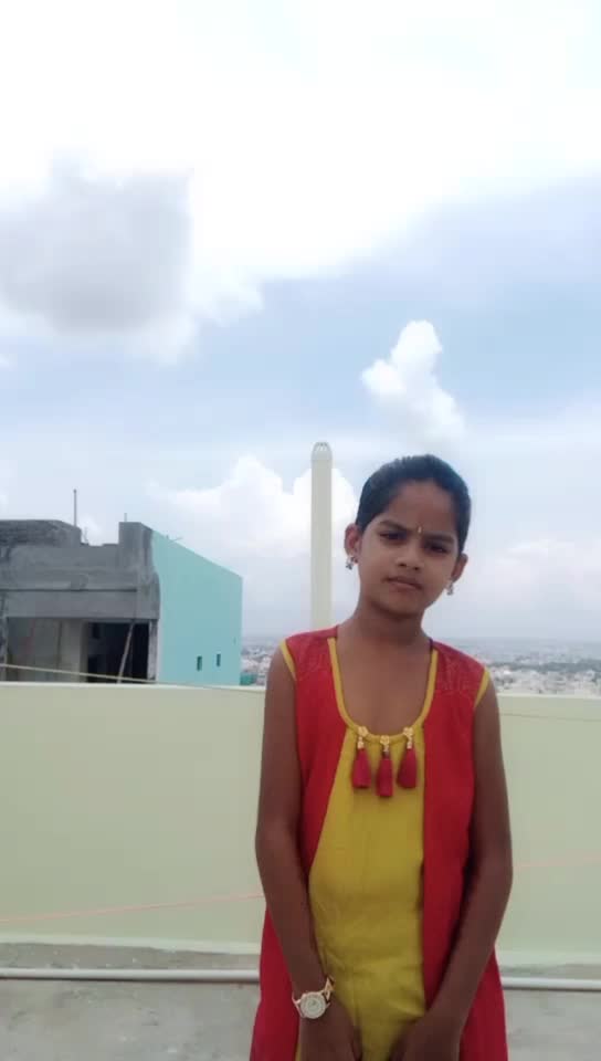 @rowdy girl poojitha