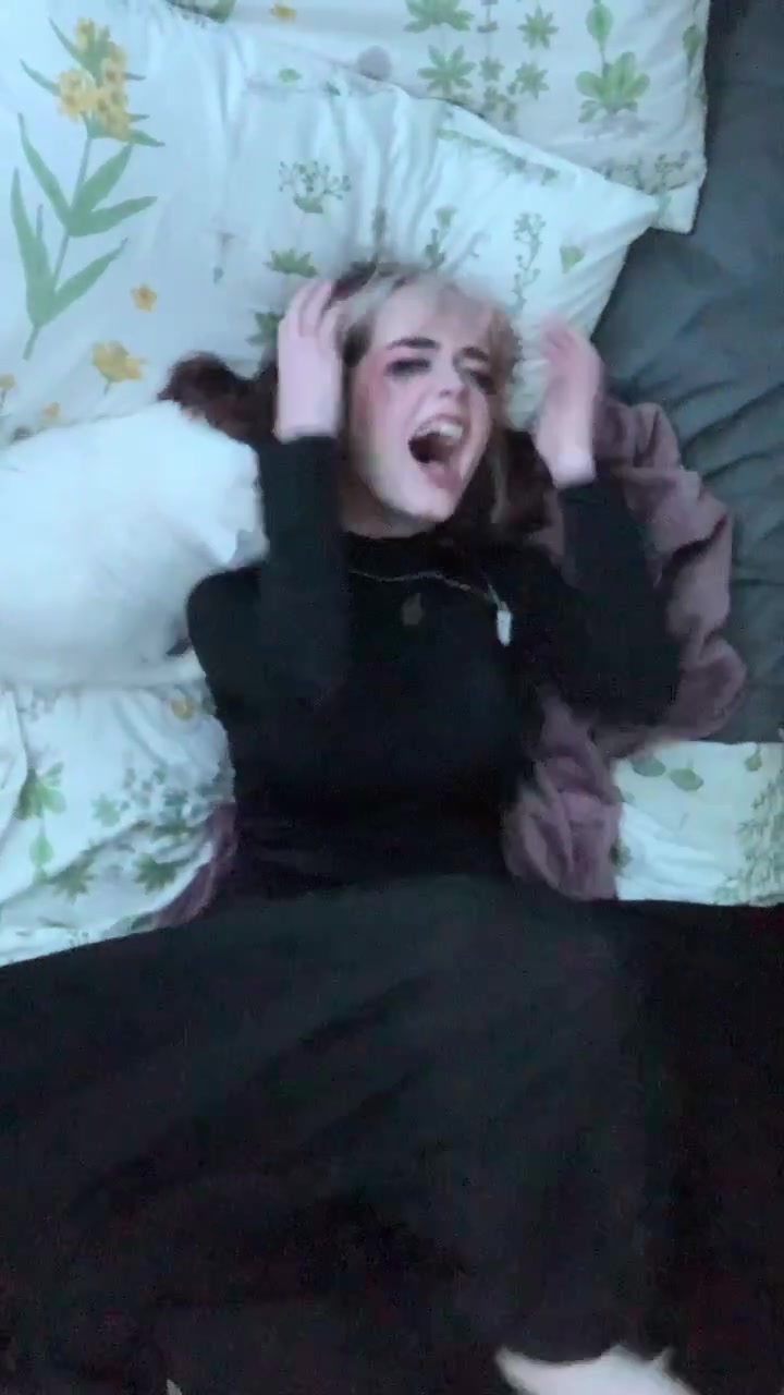 @b 🏳️🌈