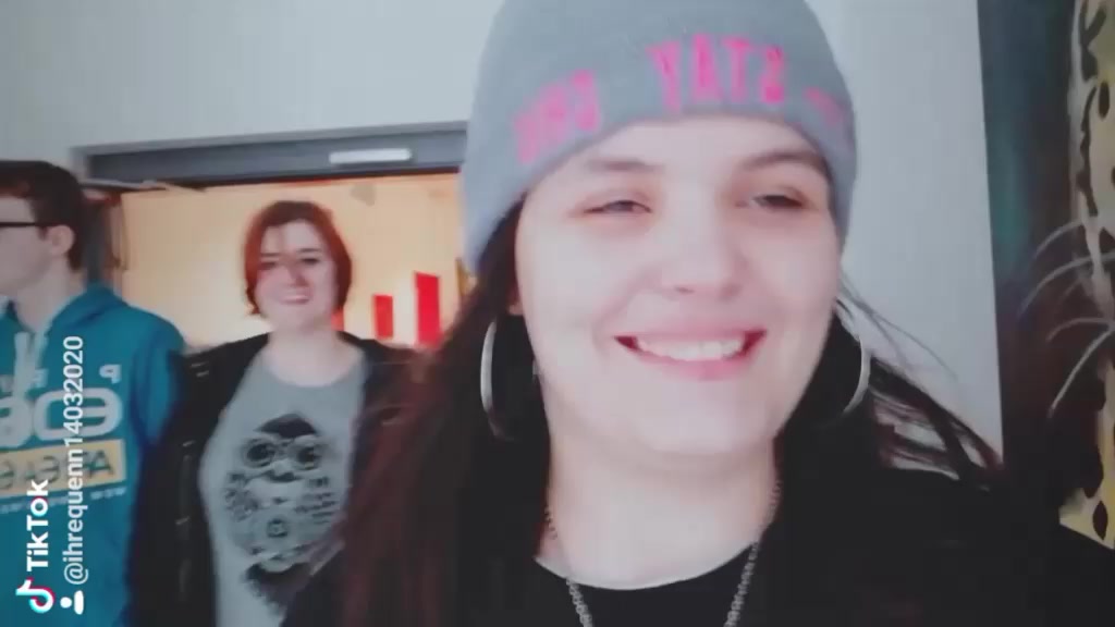 @itscessycooper