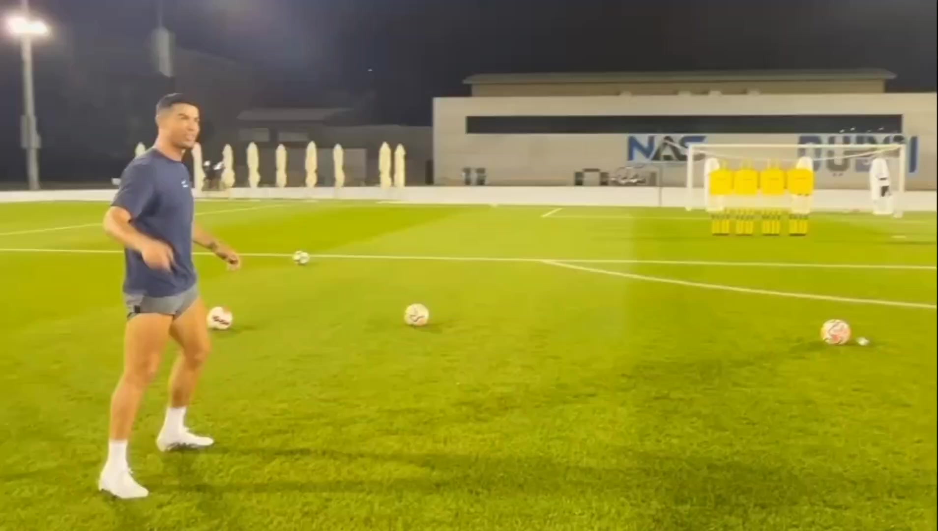 @C.RONALDO