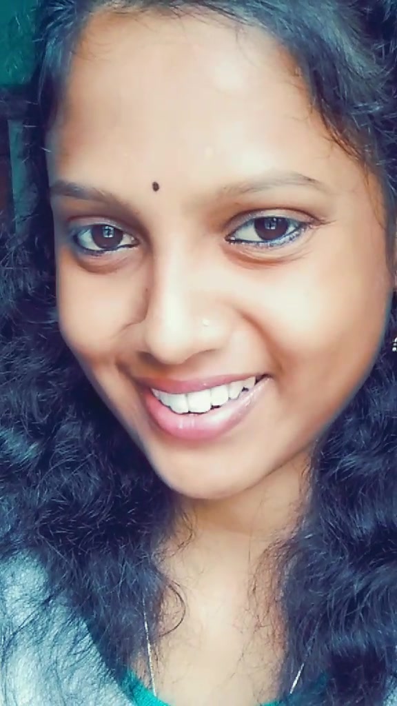 @💕Niveditha👒