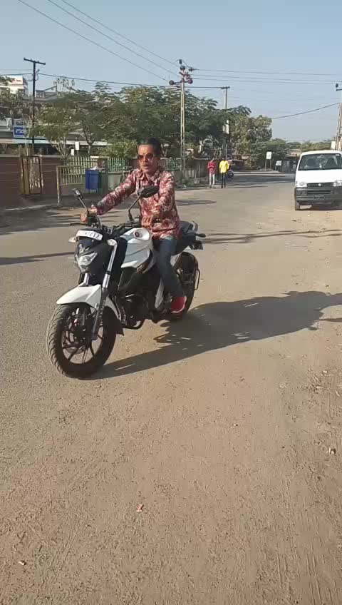 @hitesh_maheshwari,1