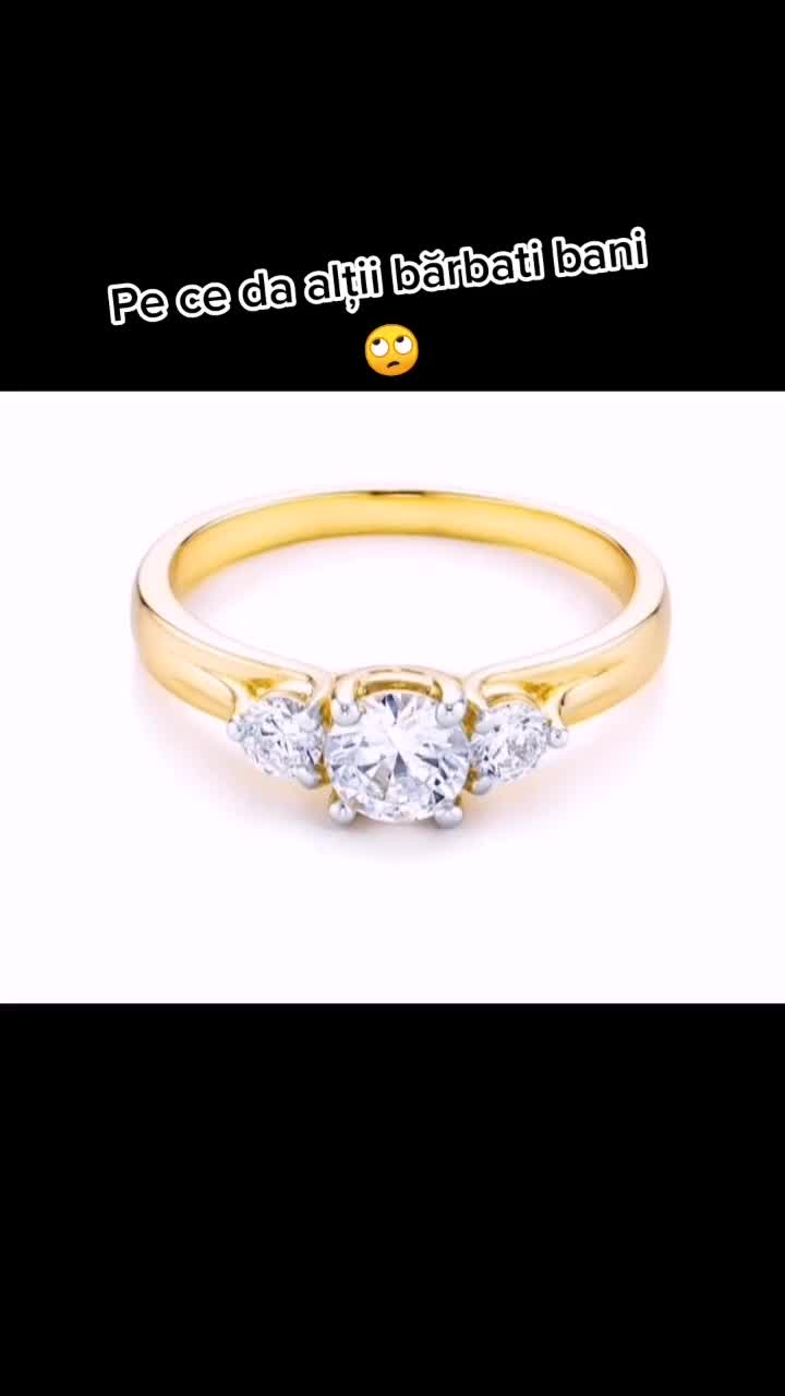 @deeutza🤭
