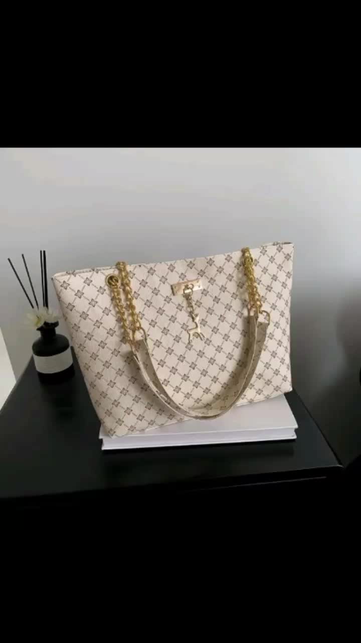 @Jenalene14