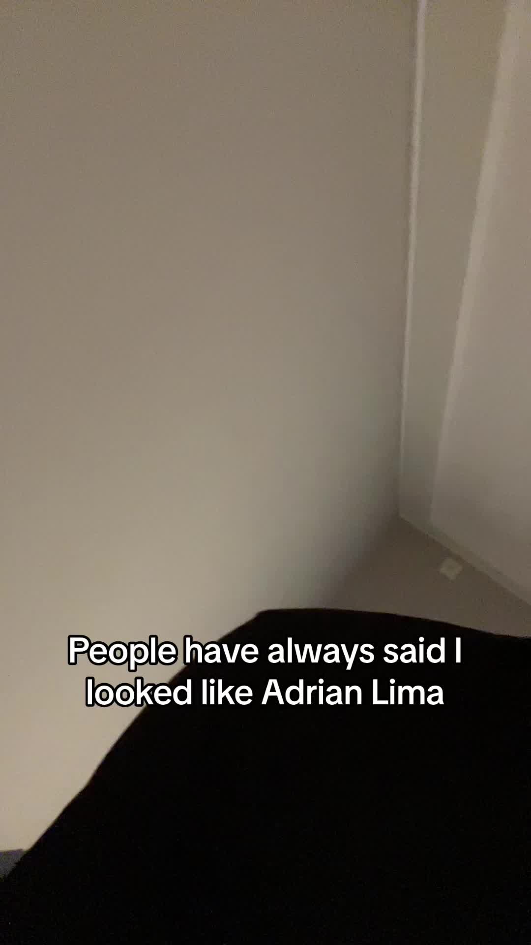 @「🕴🏾」