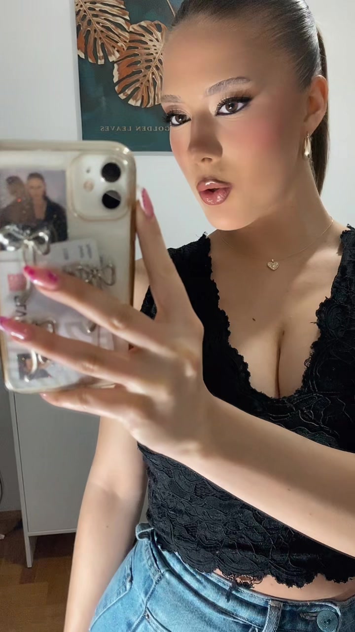 @𝚜𝚊𝚗𝚍𝚛𝚊